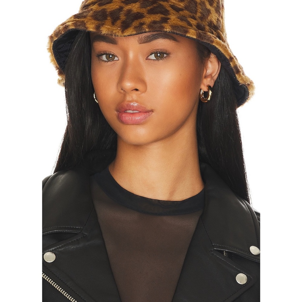Brand New with Tags! Rag & Bone reversible bucket hat